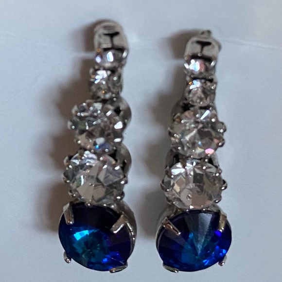 Sparkly earrings - Picture 2 of 3